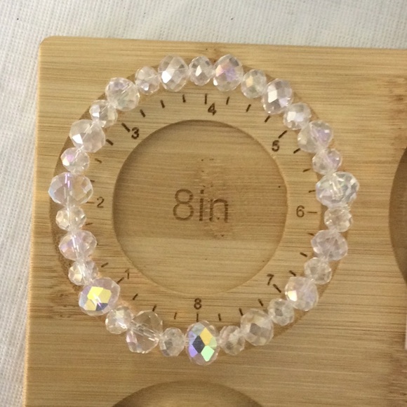 Iridescent Beaded Bracelet NWOT * - Picture 1 of 3